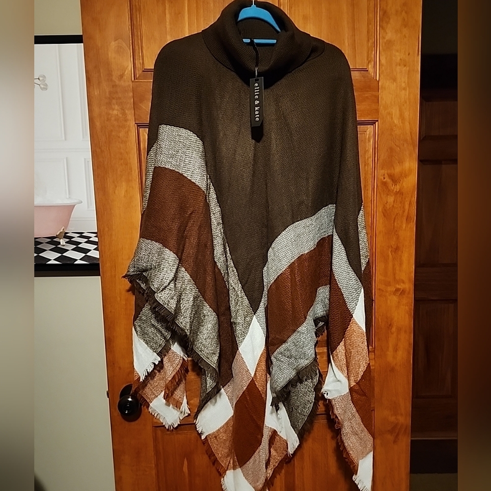 Ellie & Kate Mocha Knit Chevron Fringed Turtleneck Poncho-NWT